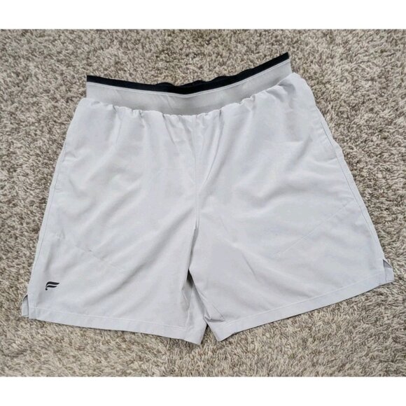 Fabletics The Fundamental Shorts Mens Medium Beige 7" Inseam Stretch Gym Workout - Picture 1 of 9